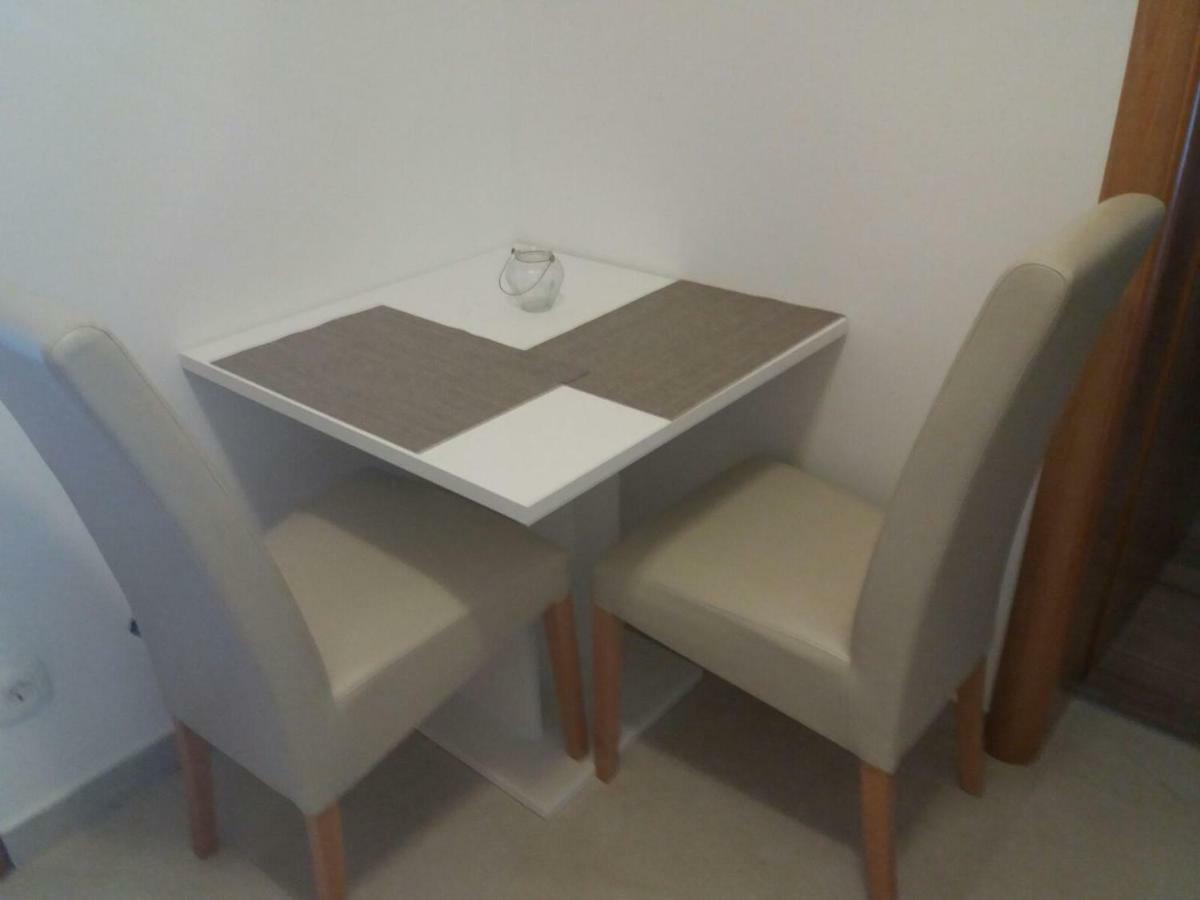 Apartments Prpic セゲット・ヴラニツァ 部屋 写真